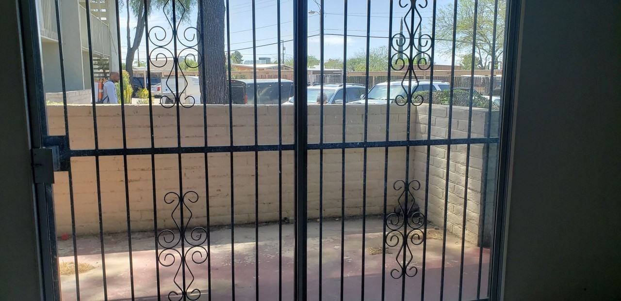 810 South Langley Avenue #104 - Photo 6 of 13