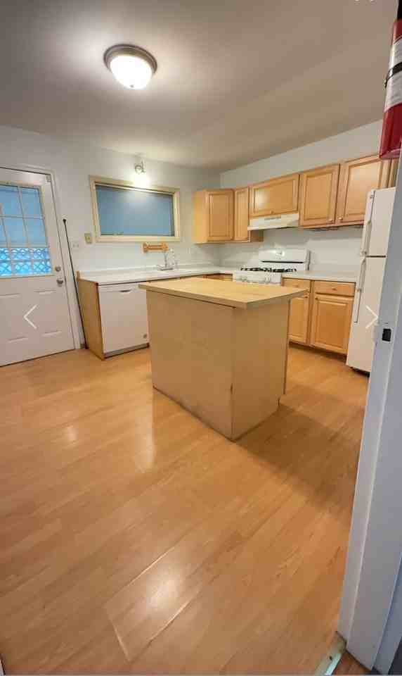 4343 E Deckard Dr - Photo 5 of 10