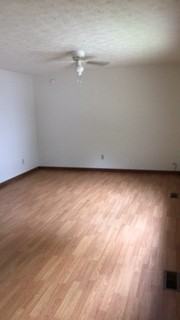 500 S Eastside Dr - Photo 2 of 9