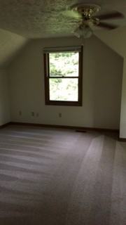 500 S Eastside Dr - Photo 3 of 9