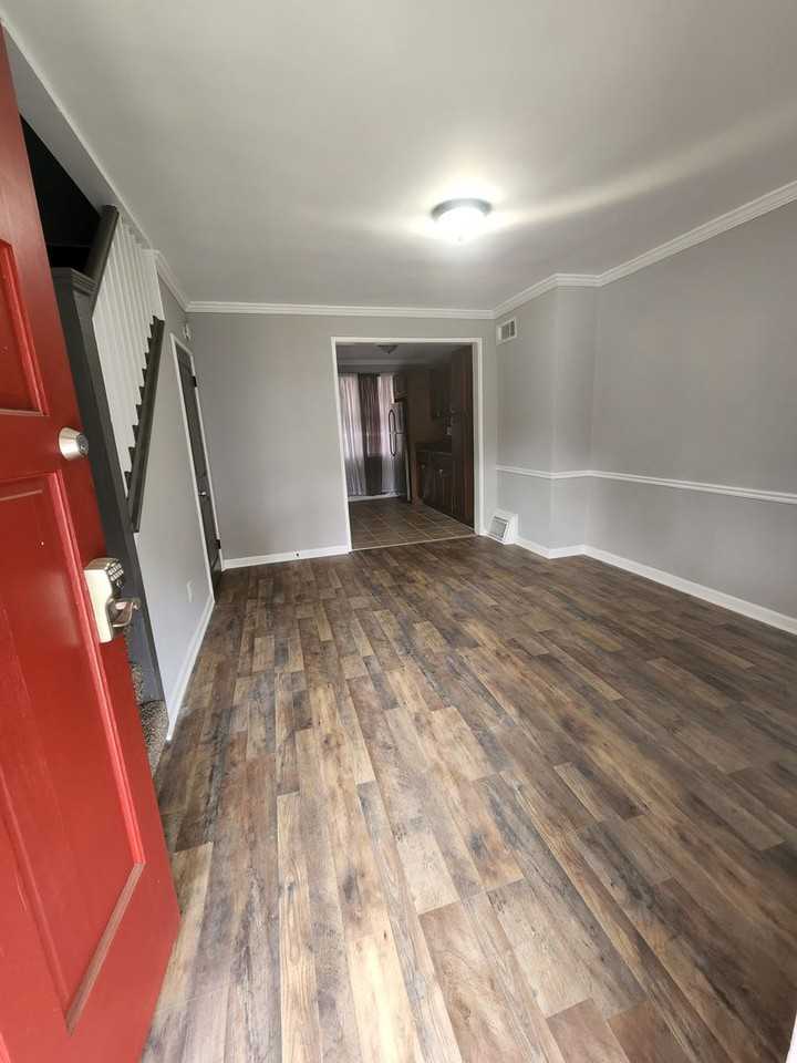 3738 10th St - Photo 4 of 16