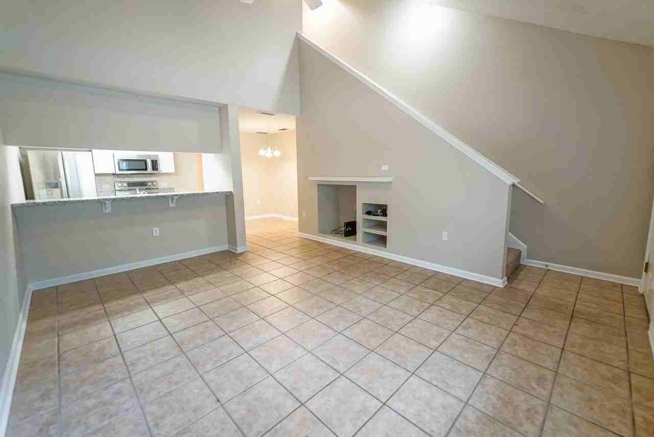 2738 W Tharpe St #101 - Photo 5 of 35