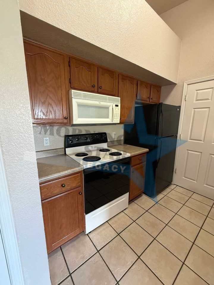 3901 Sonoma Springs Ave #1512 - Photo 3 of 23