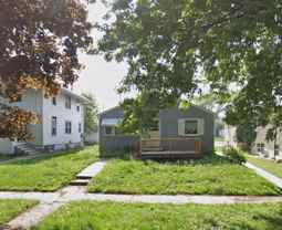 421 N Nesmith Ave - Photo 1 of 1