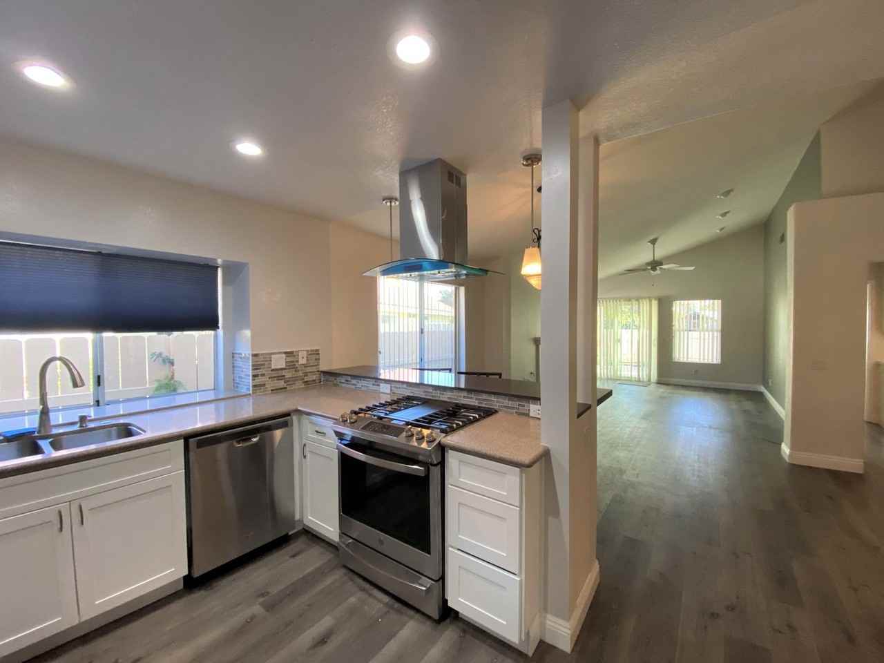 3839 King St - Photo 3 of 20