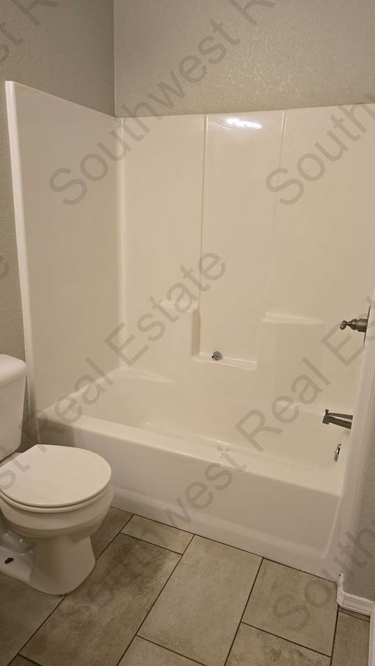 3821 Lockhaven Dr - Photo 5 of 12