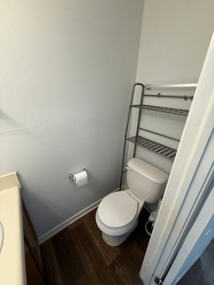 208 Wynn Way - Photo 7 of 17