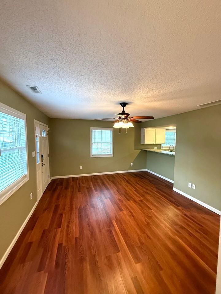 3401 S Oaklawn Cir - Photo 6 of 22