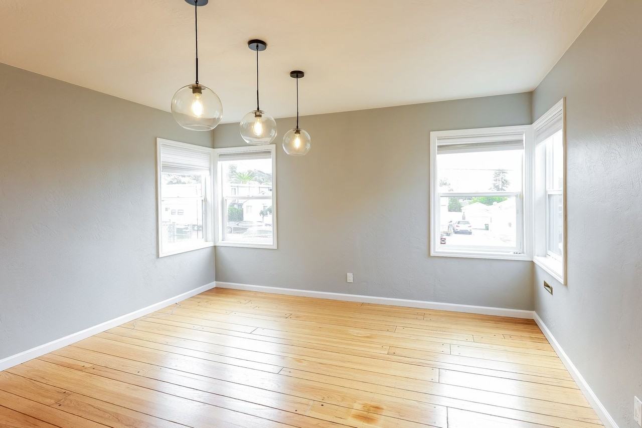 3337 64th Avenue Pl - Photo 5 of 20