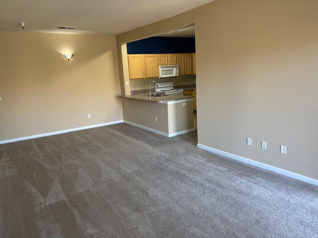 200 Talus Way #422 - Photo 6 of 11