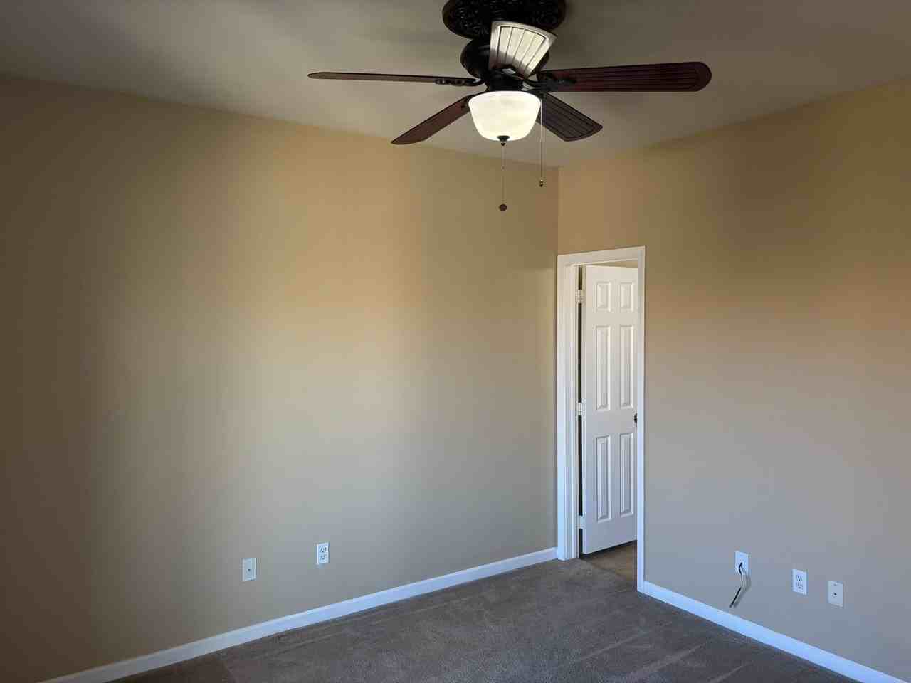 200 Talus Way #422 - Photo 7 of 11