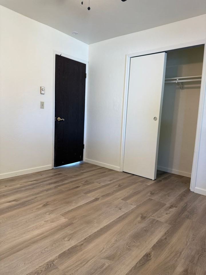 8429 E Manley Dr - Photo 6 of 13