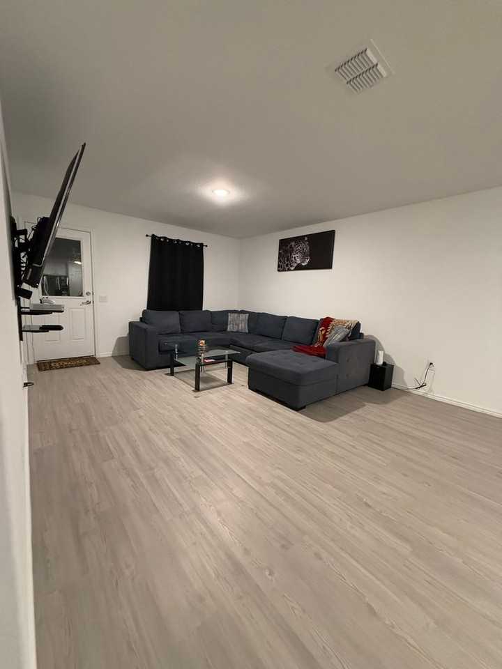 13510 Sneed Ter - Photo 3 of 14