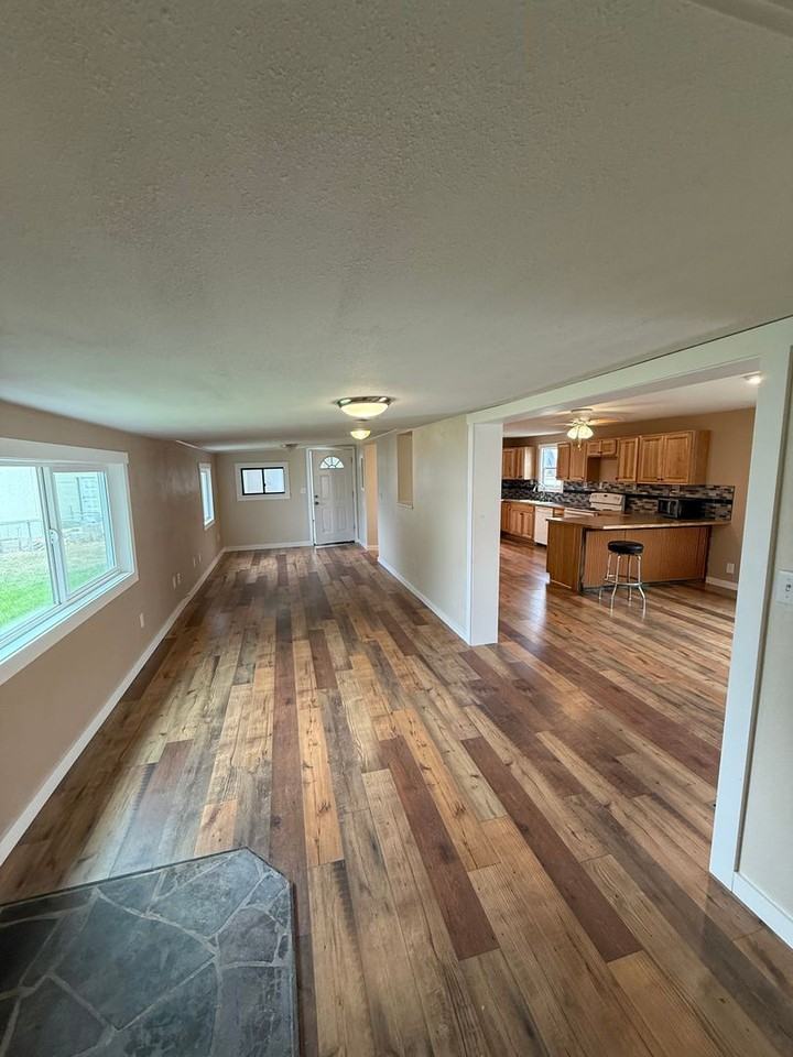 4218 Carlton Ave Sw - Photo 5 of 16