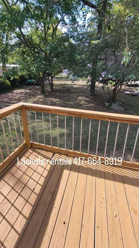 210 N Pine St - Photo 2 of 11