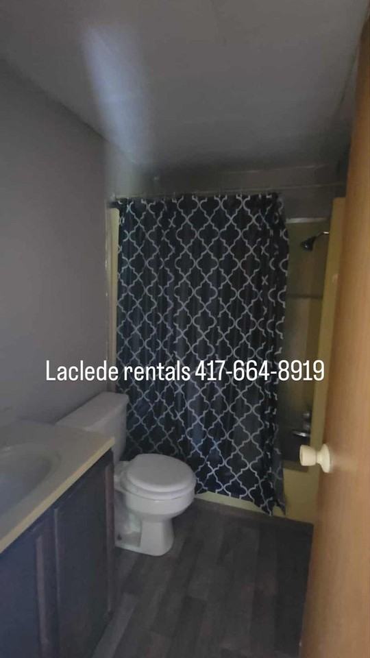 215 N Olive St - Photo 3 of 9