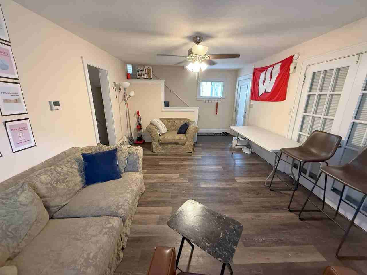 1120 Milton St - Photo 7 of 48