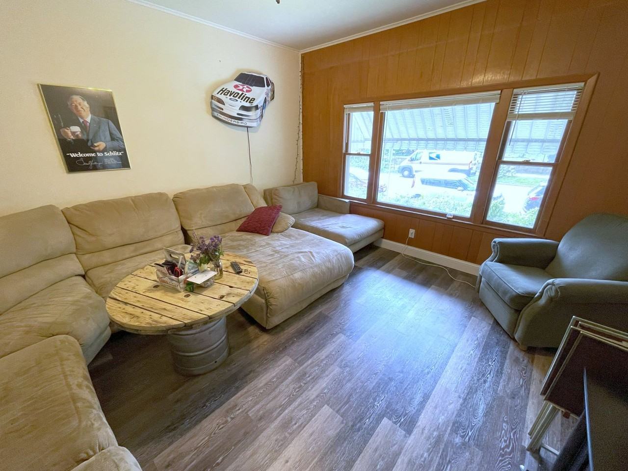 1132 Milton St - Photo 6 of 42