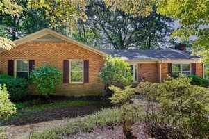 featured image of 2305 Musket Ln