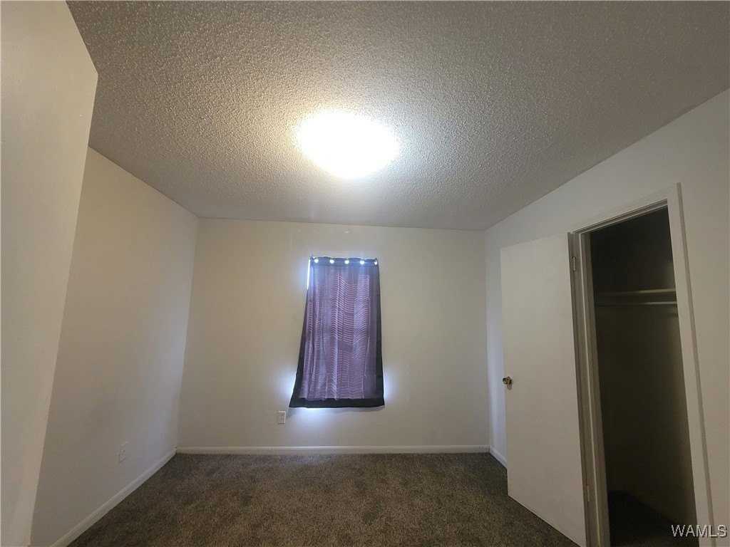 3838 Sheffield Ct Apt 13 #13 - Photo 5 of 10