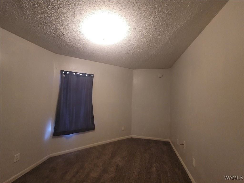 3838 Sheffield Ct Apt 13 #13 - Photo 7 of 10