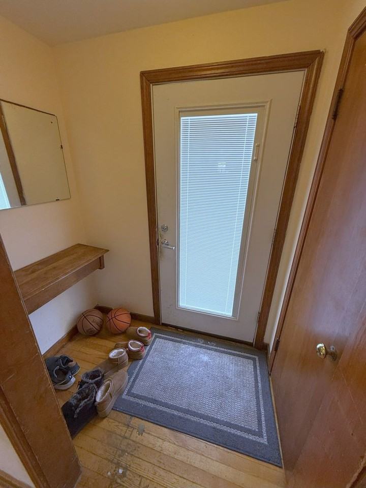 13 S Orchard St - Photo 6 of 42