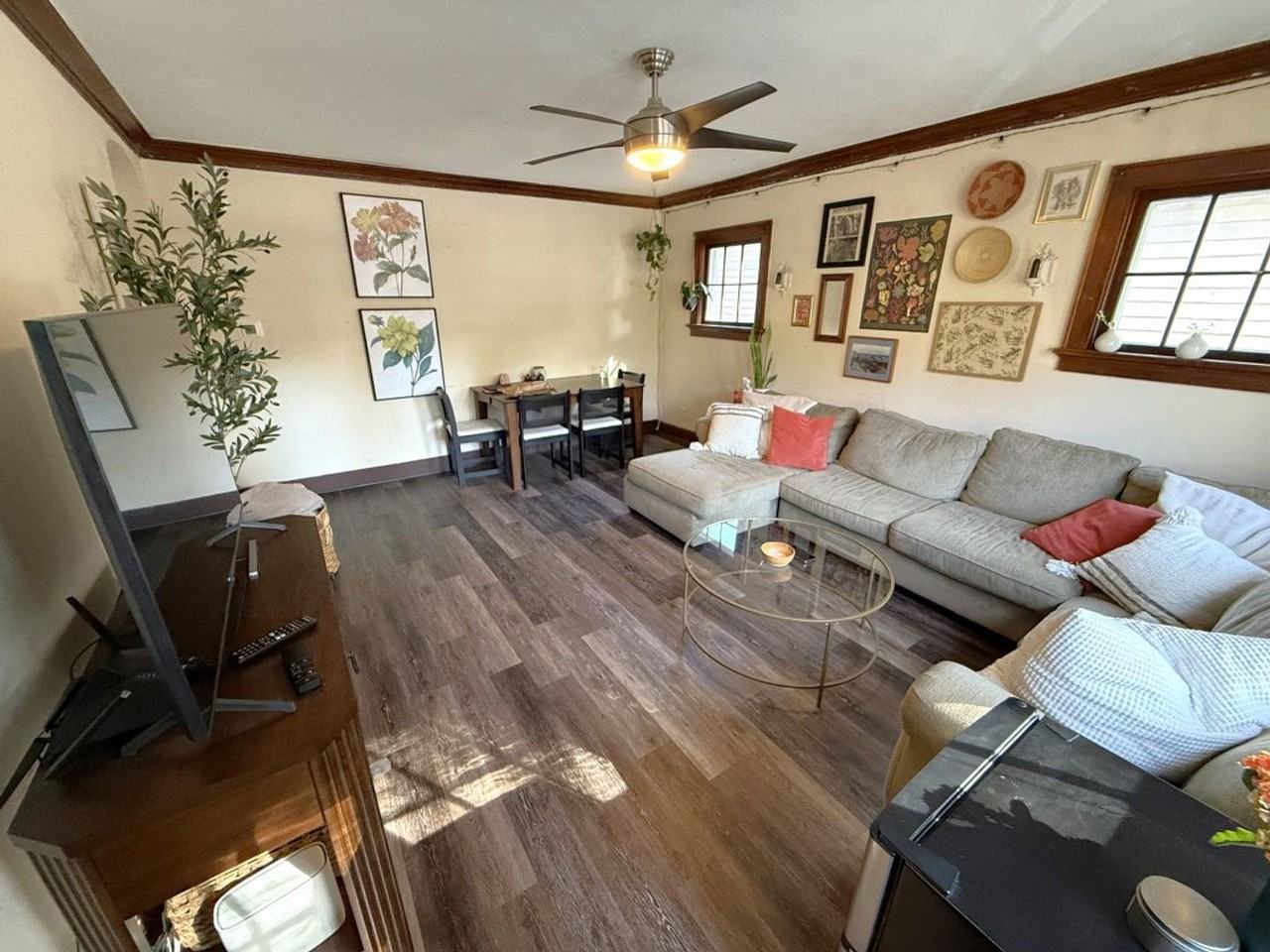 1124 Milton St - Photo 6 of 38