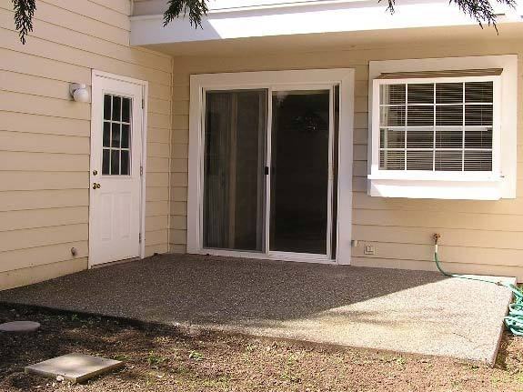 3452 Deer Pointe Ct - Photo 2 of 16