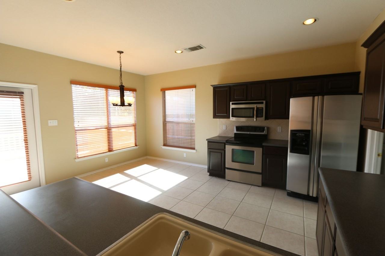 25522 Echo Spgs - Photo 3 of 18