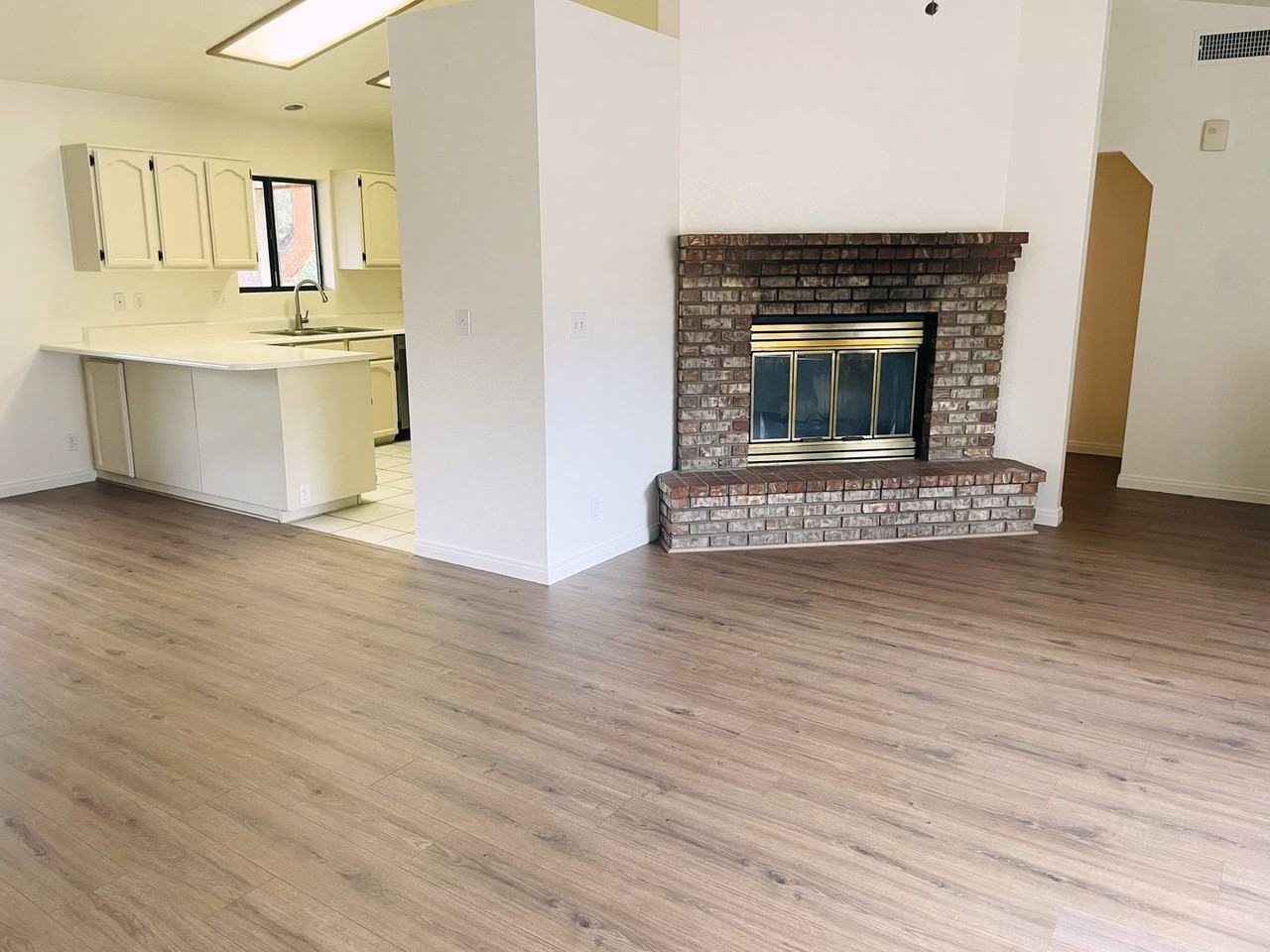 85 Yucca Street - Photo 4 of 25