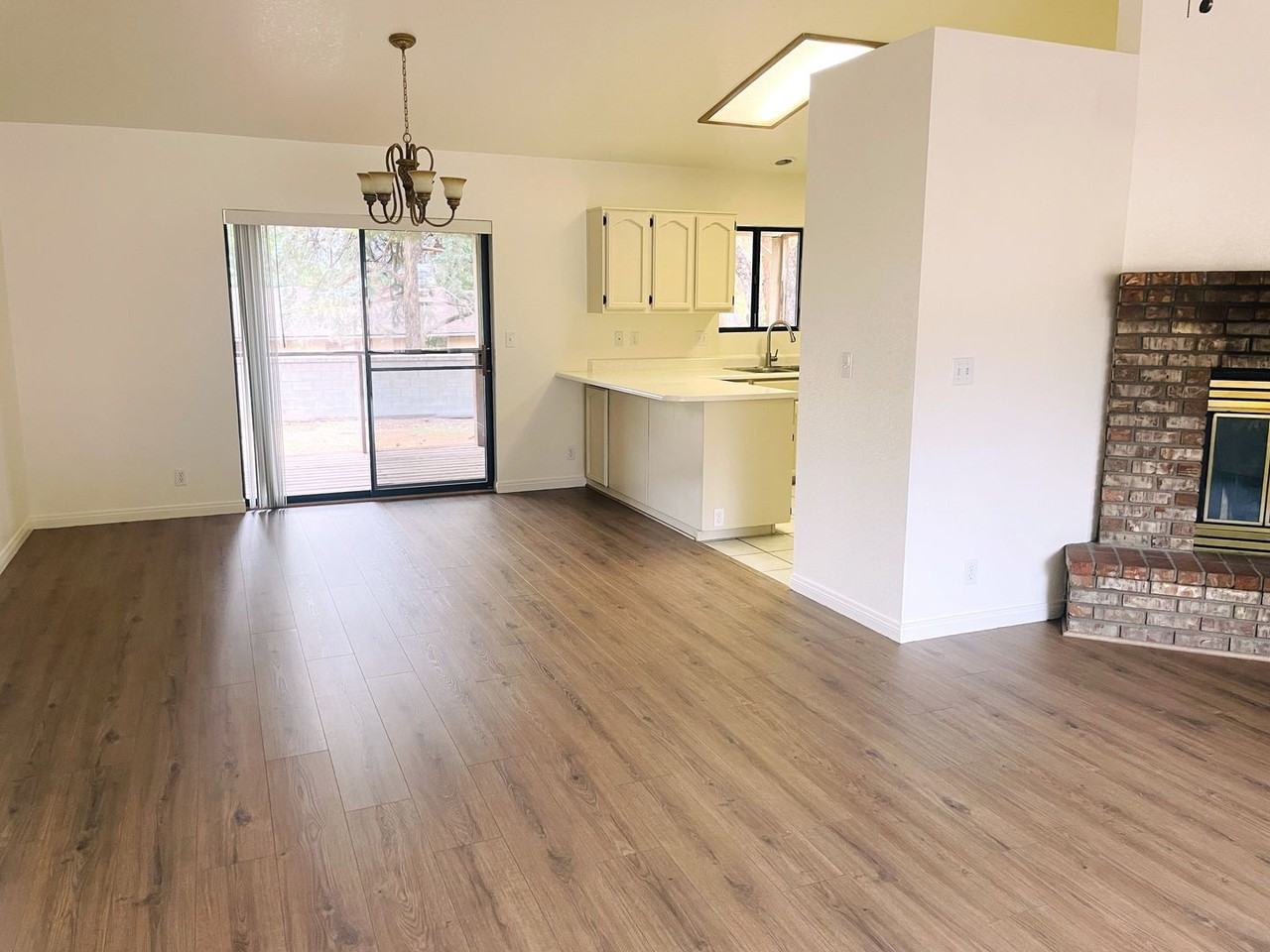 85 Yucca Street - Photo 5 of 25