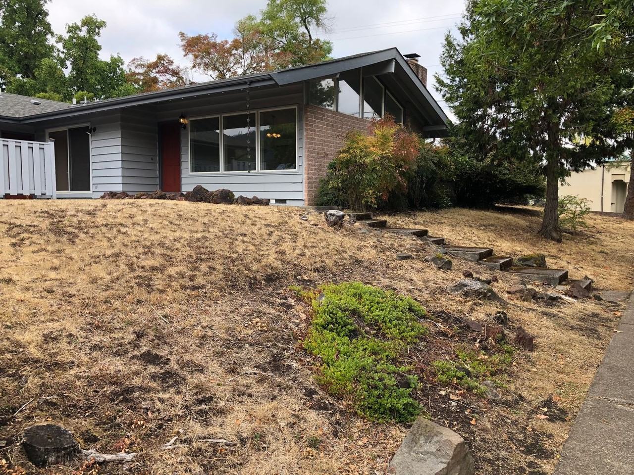 395 E 41st Ave - Photo 2 of 40