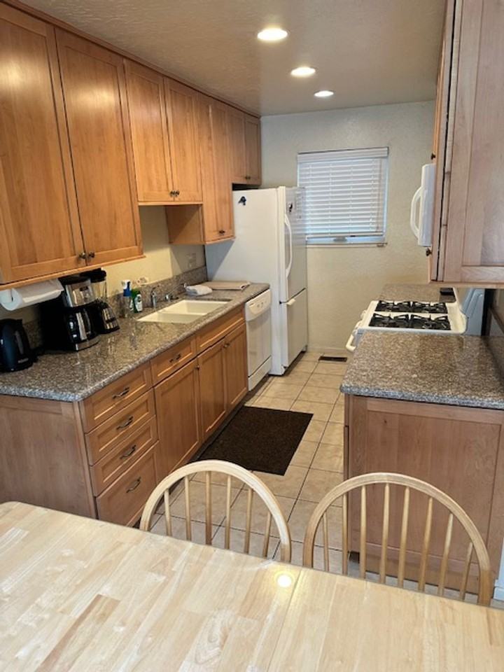 336 Ala Wai Blvd #253 - Photo 5 of 18