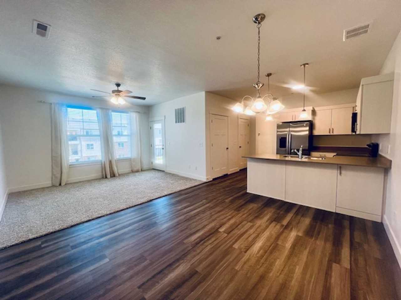 13713 S Hanley Ln - Photo 2 of 26