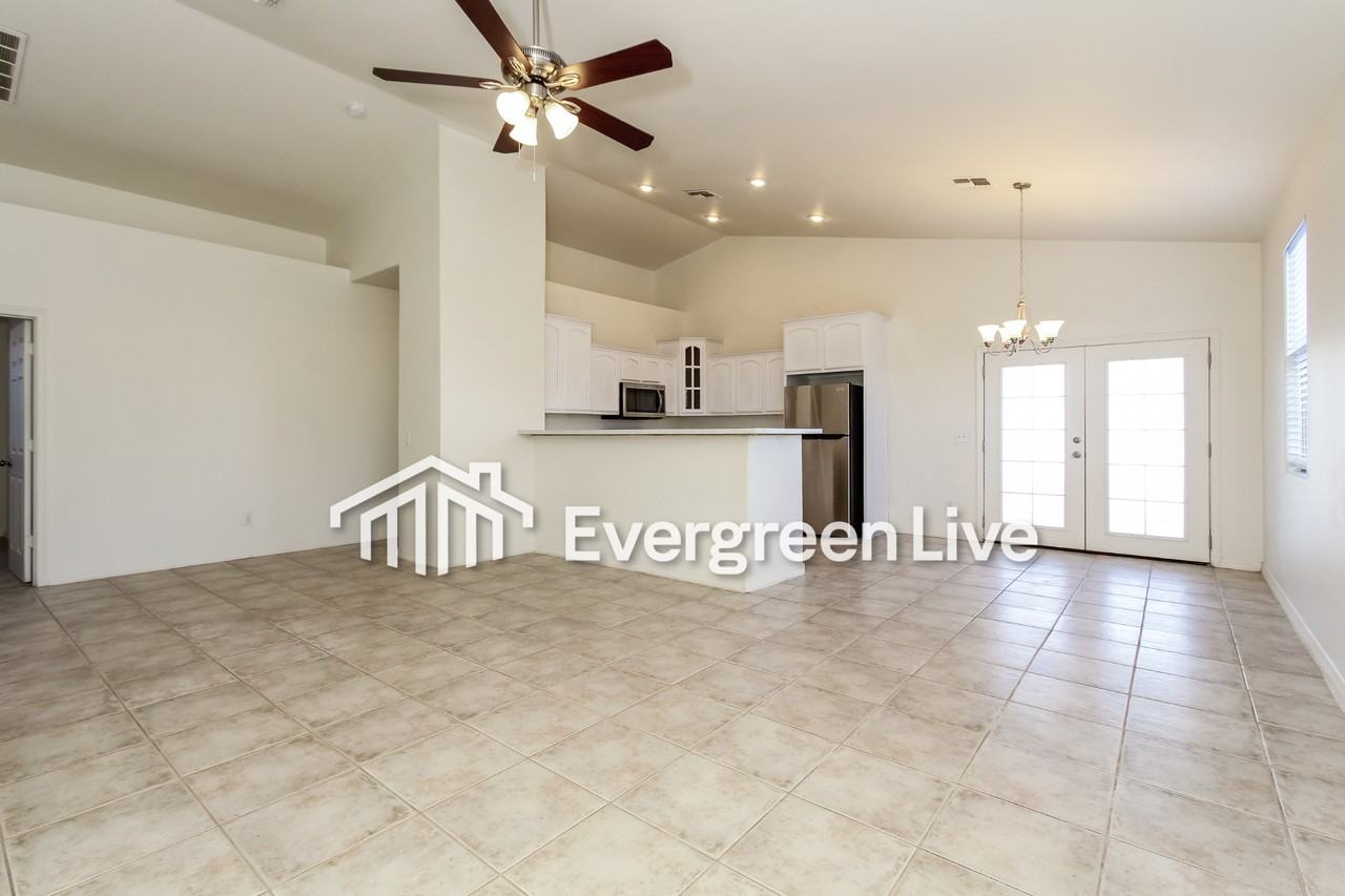 524 South 4th Street - Photo 4 of 20