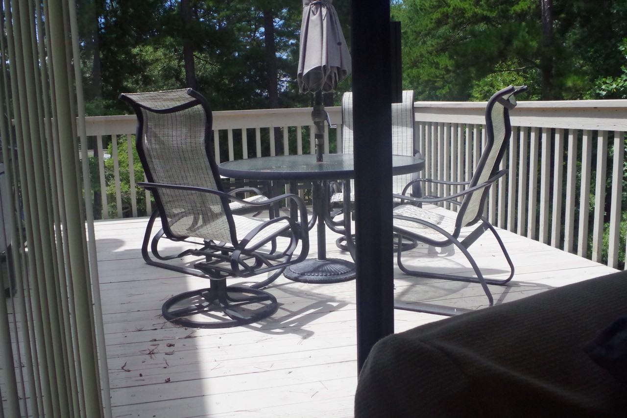 502 Safe Harbor Cir - Photo 2 of 47