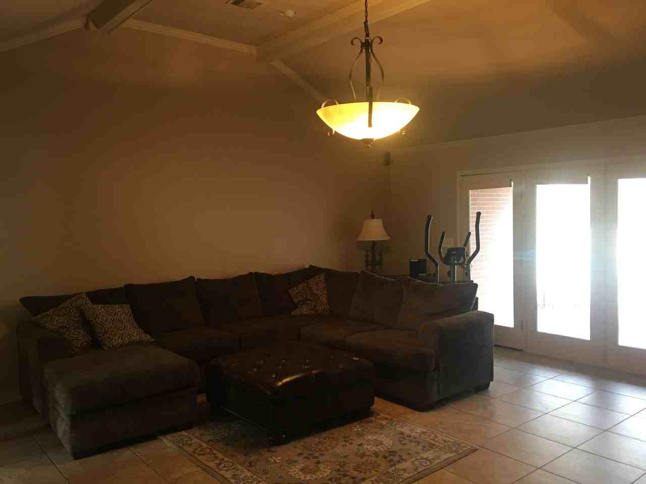 10115 Trailridge Dr - Photo 3 of 14