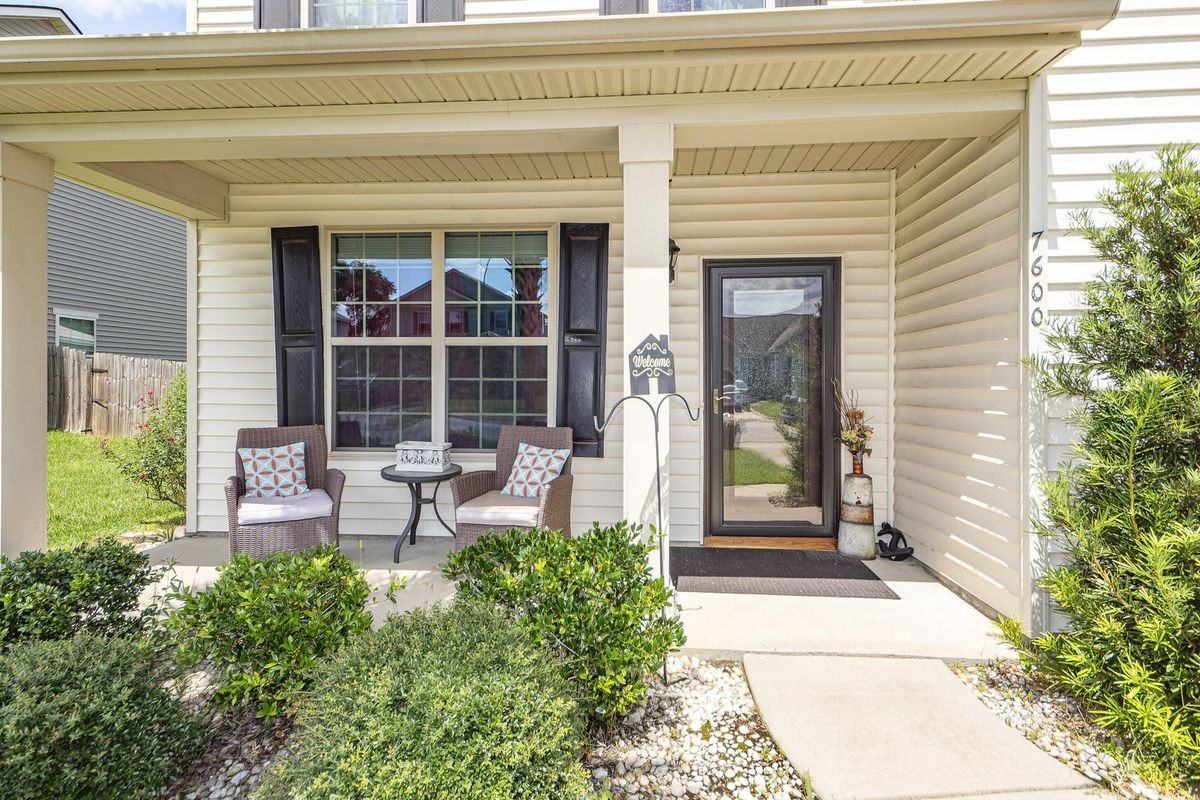 7600 High Maple Cir - Photo 2 of 19