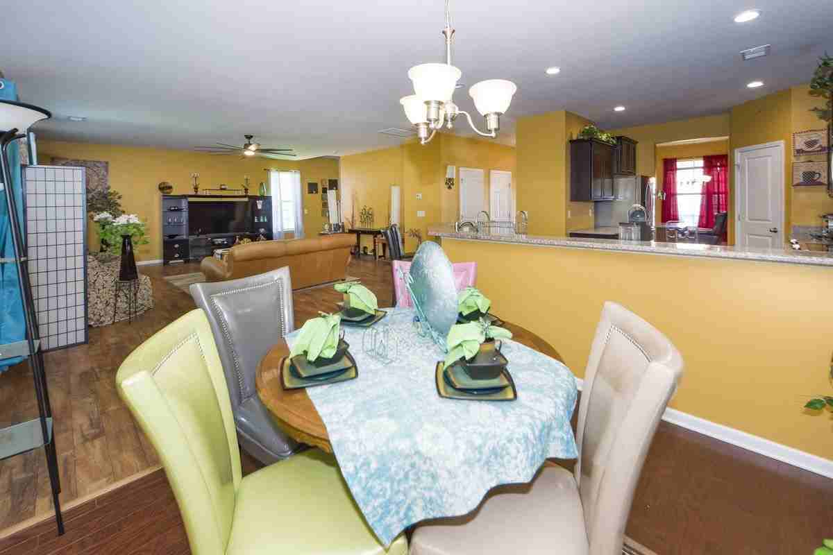 7600 High Maple Cir - Photo 3 of 19