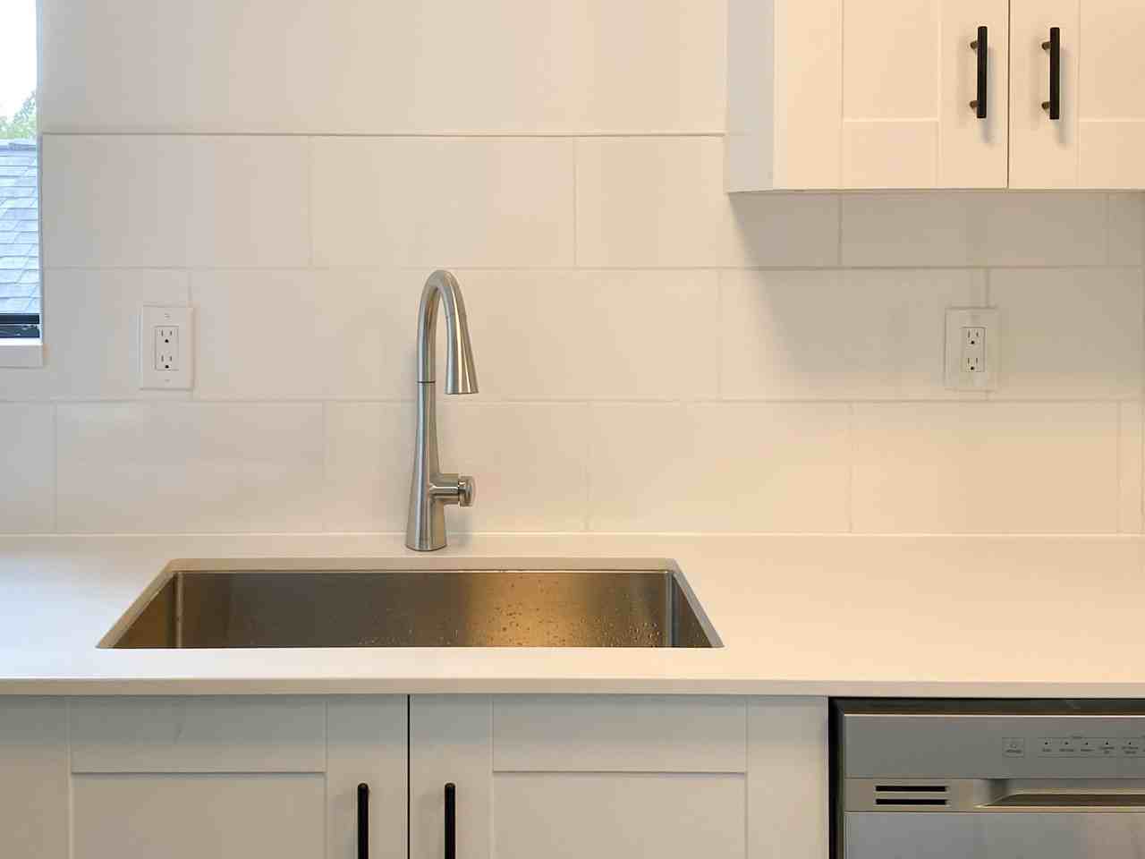 3340 Garibaldi Drive - Photo 7 of 19