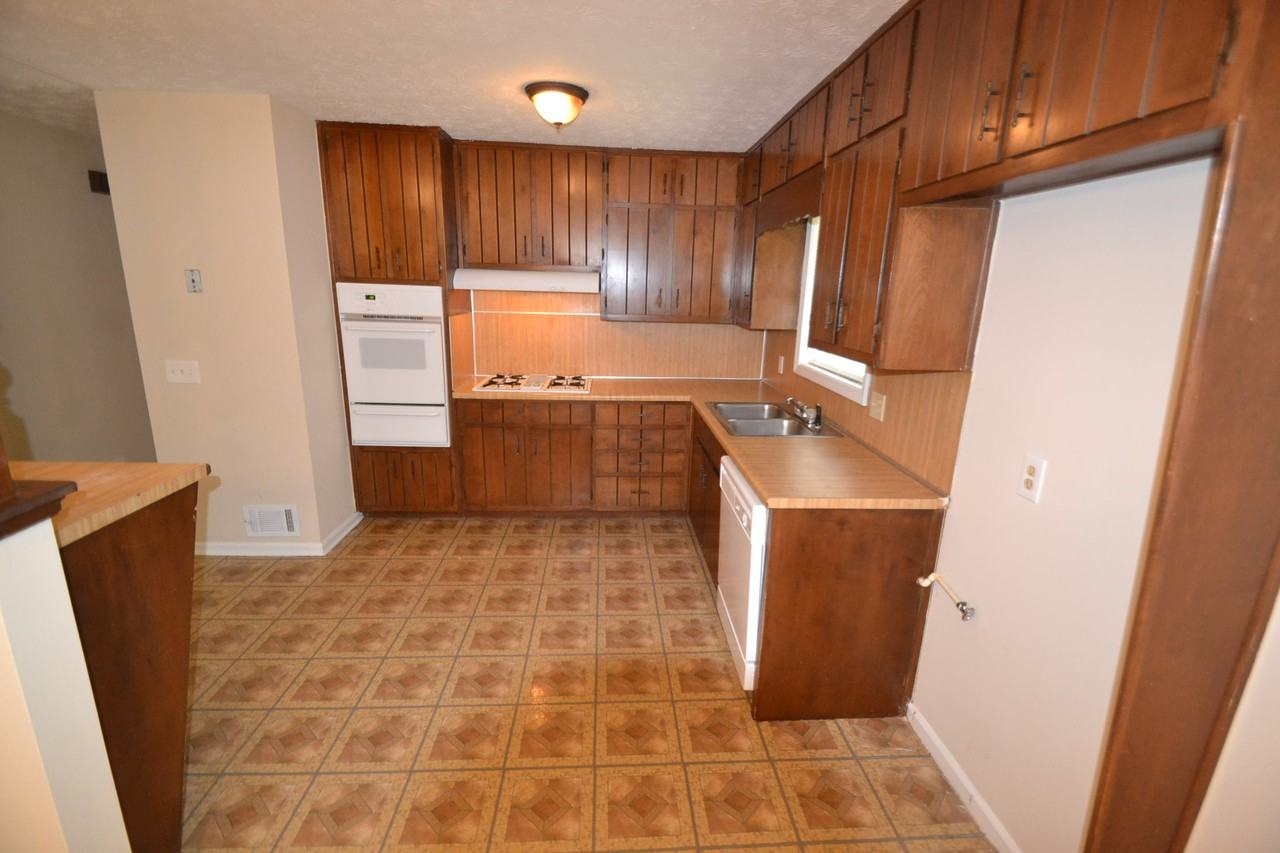 1775 Upland Ridge Dr NW - Photo 2 of 9