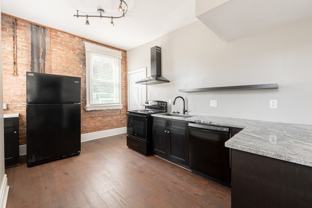 27 E Robbins St #27 - Photo 1 of 1