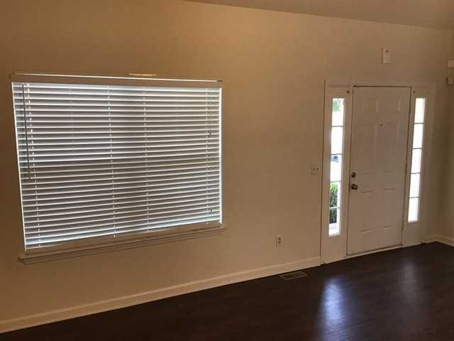 6632 Shadyview Dr - Photo 2 of 15