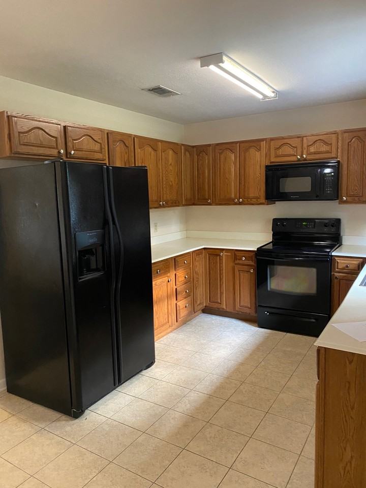 2213 Mustang St #NA - Photo 2 of 16