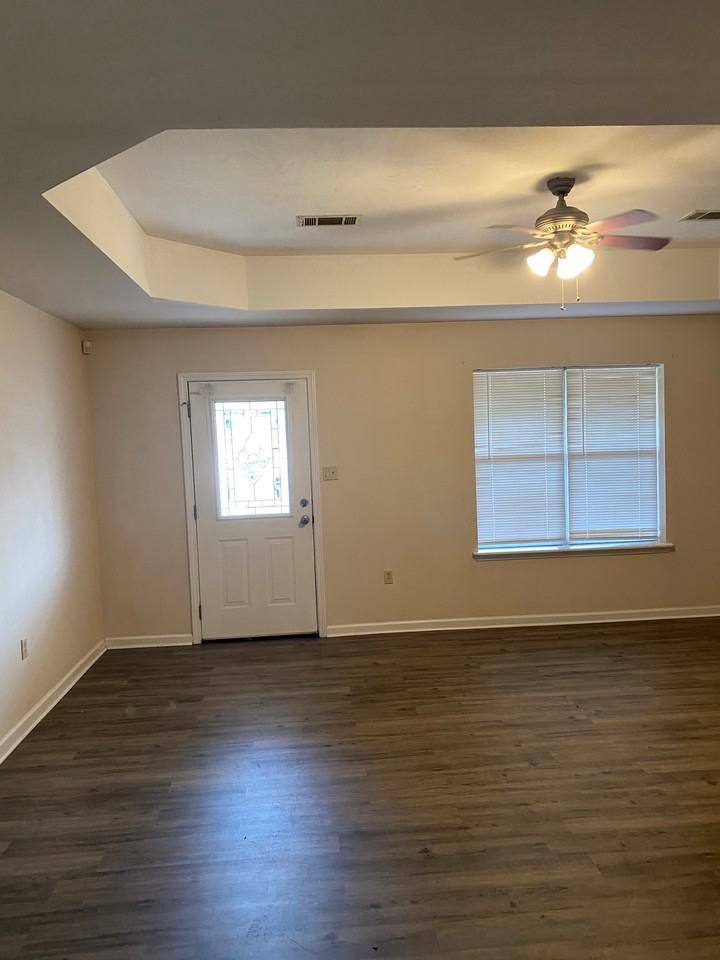 2213 Mustang St #NA - Photo 5 of 16