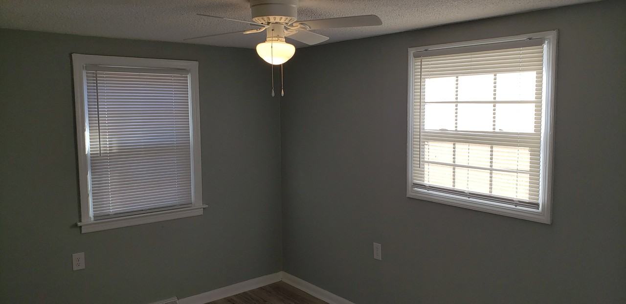 1711 Alexsandria Rd #NA - Photo 4 of 9