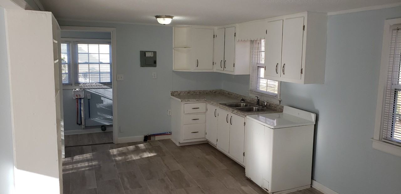 1711 Alexsandria Rd #NA - Photo 7 of 9