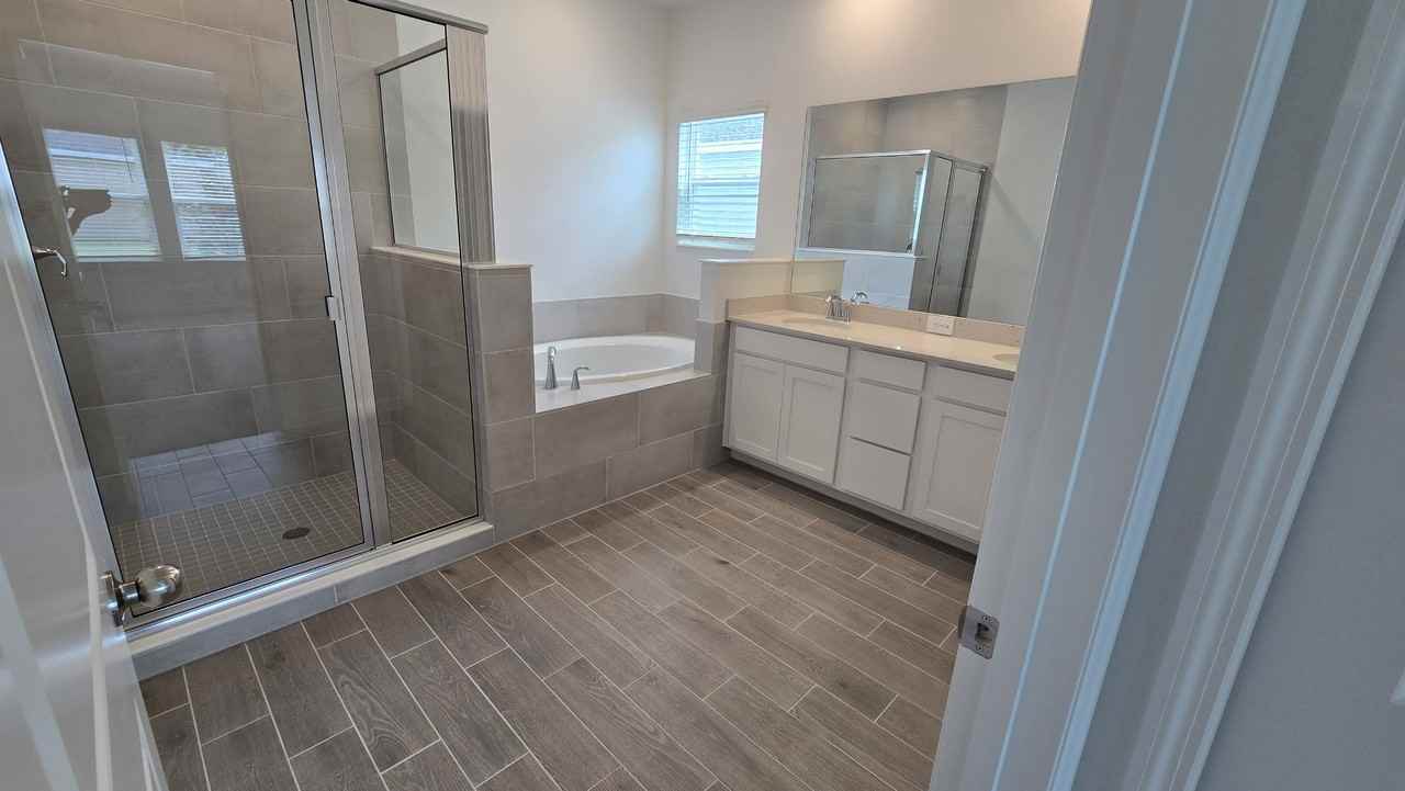 4044 Ne 31st Ave #NA - Photo 7 of 16
