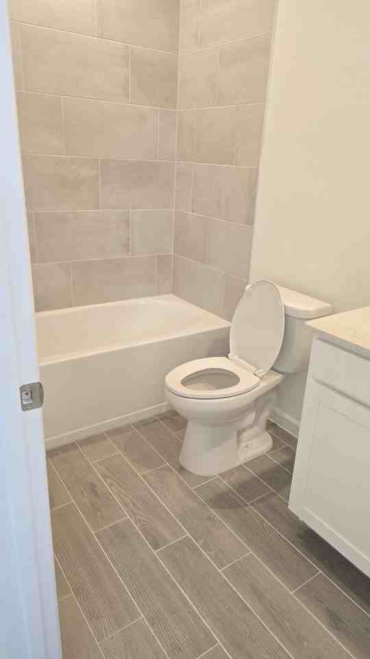 4044 Ne 31st Ave #NA - Photo 4 of 16