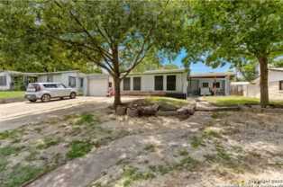 355 Altgelt Ave #NA - Photo 1 of 1